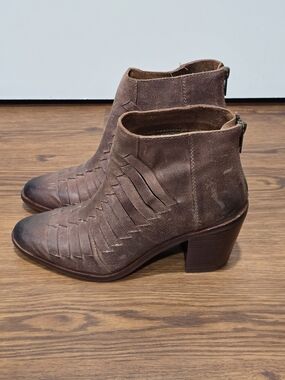 Diba True Neat Lee booties